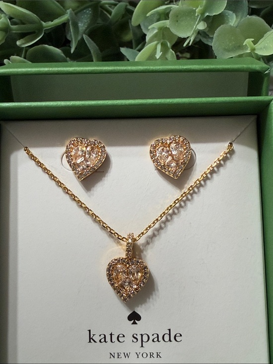 kate spade Jewelry - ♠️Kate  Spade  Gold Heart Crystal Pendant Necklace and Stud Earrings Set
